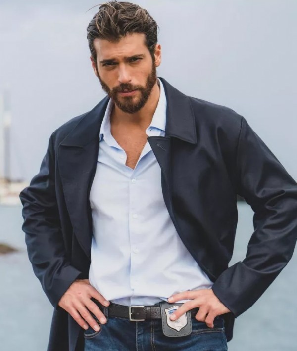 Can Yaman hızını alamadı!